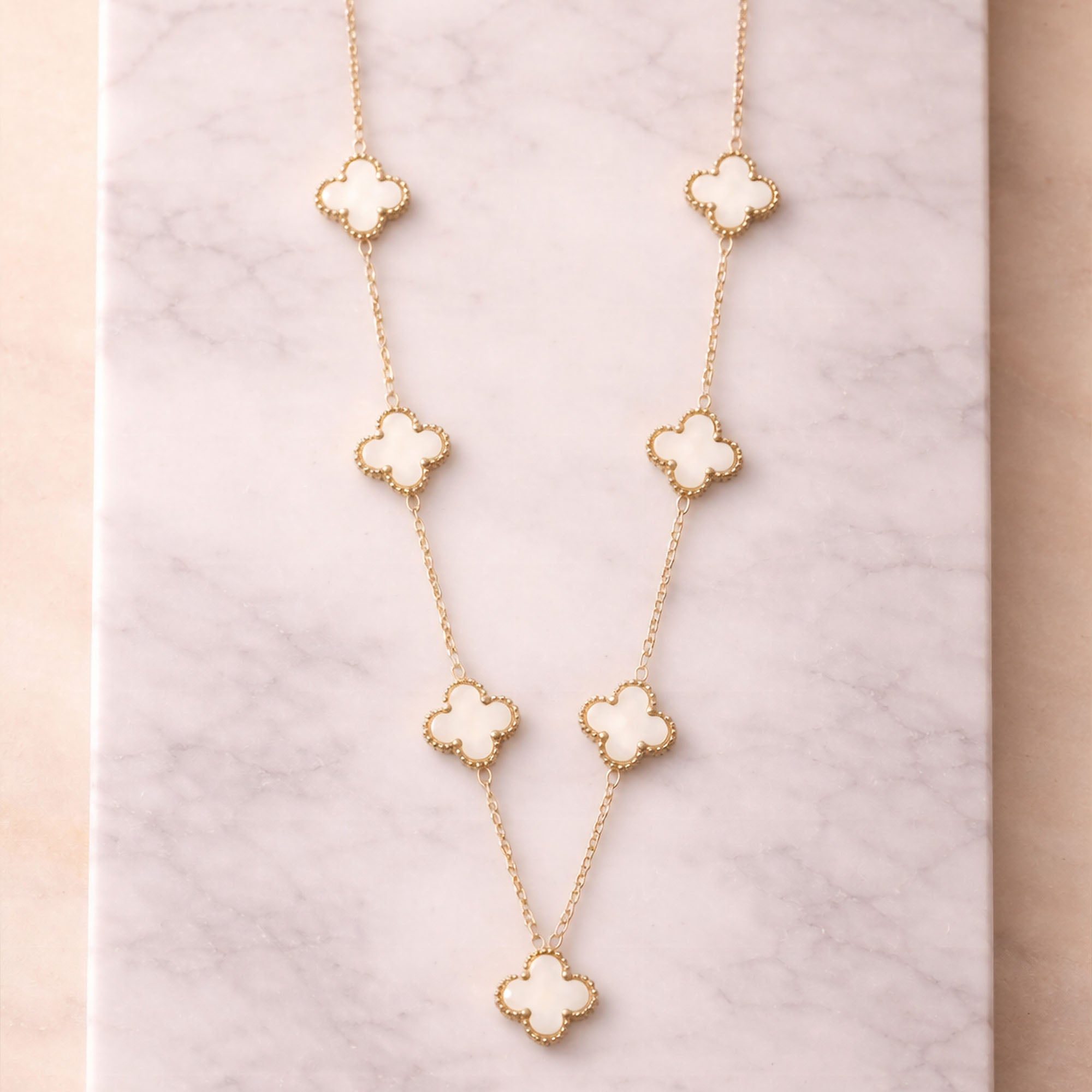 White Dove's Clover Chain